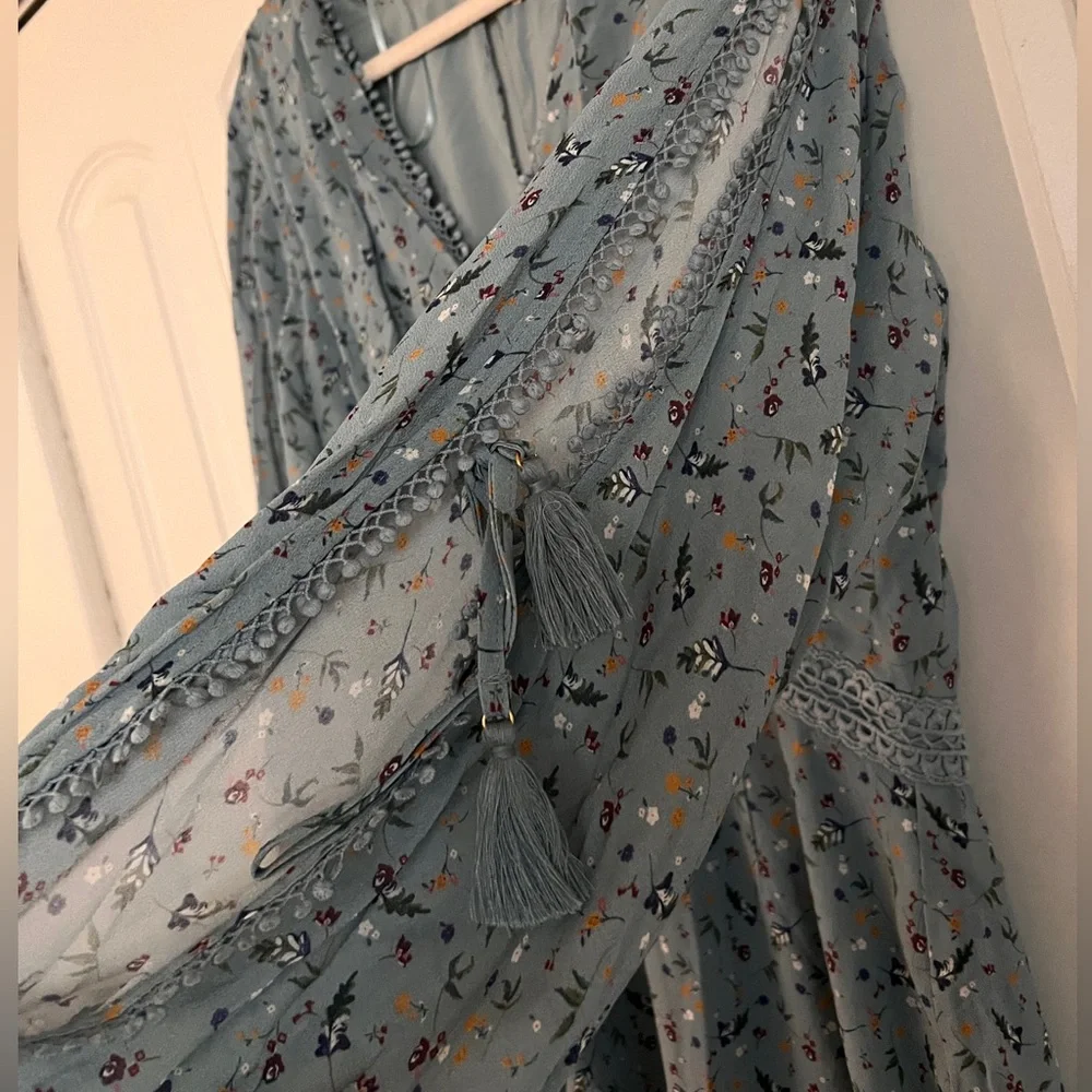 Stevie May Blue Ditsy Floral Maxi Dress Size M | Boho Ruffle Open Back